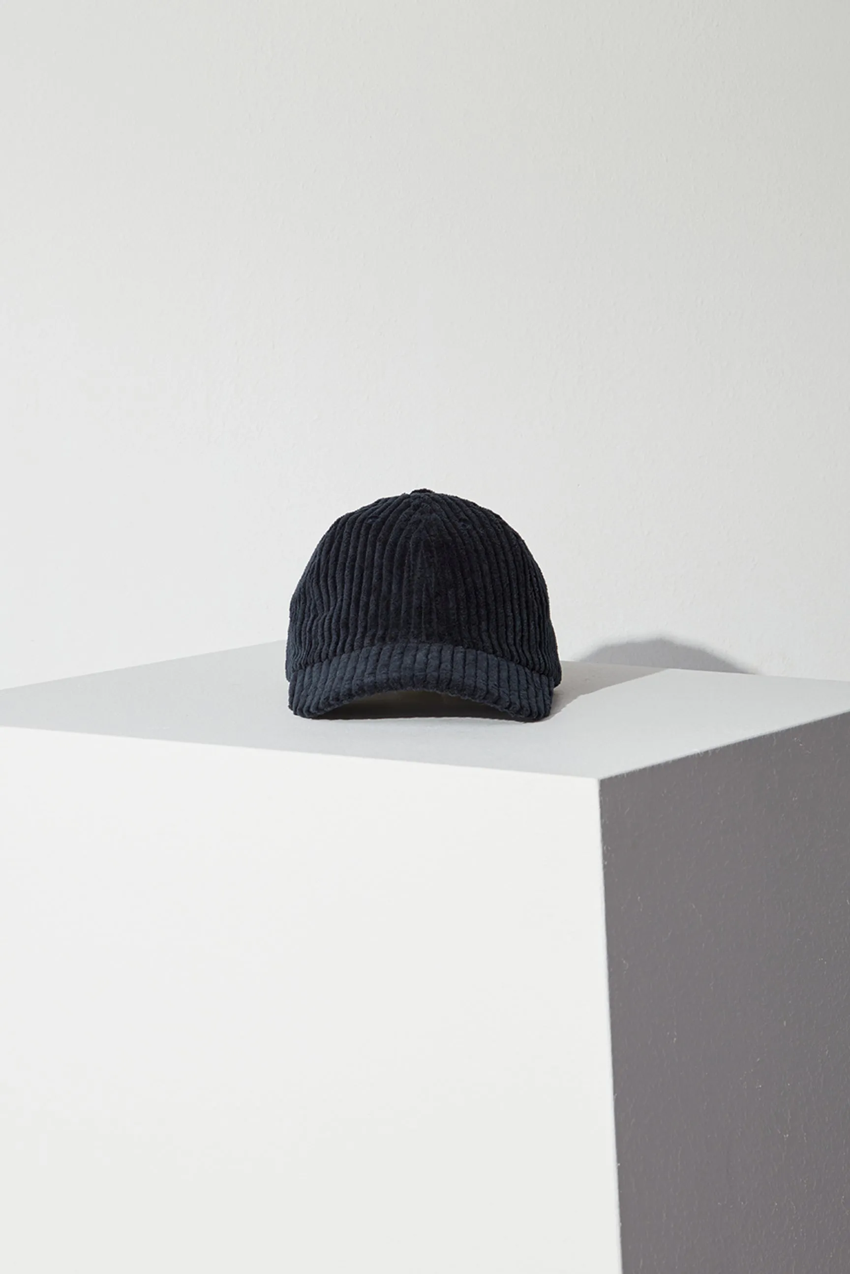 Caton Cotton Hat in Navy