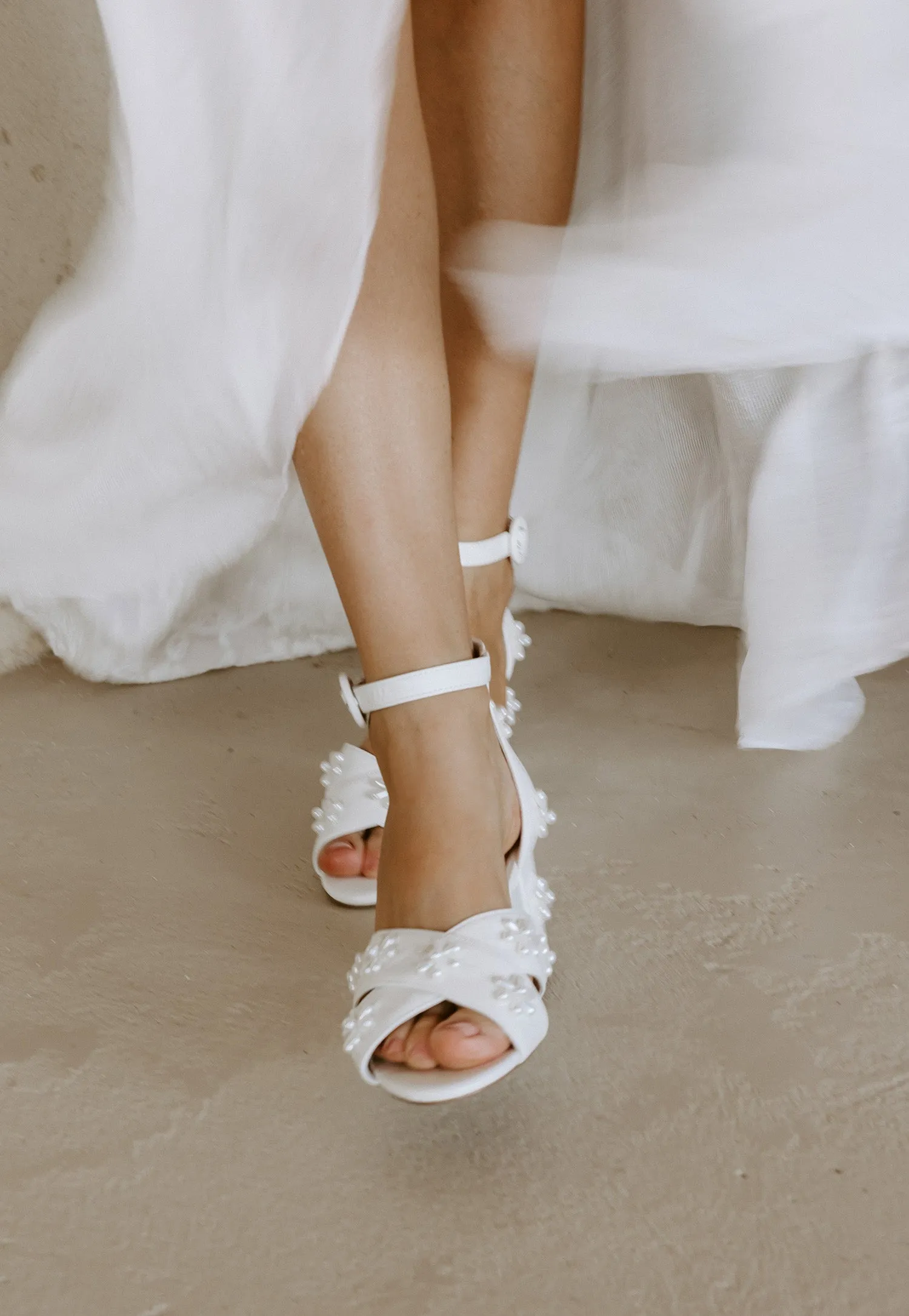 DAISY - IVORY LEATHER PEARL FLOWER HEELS