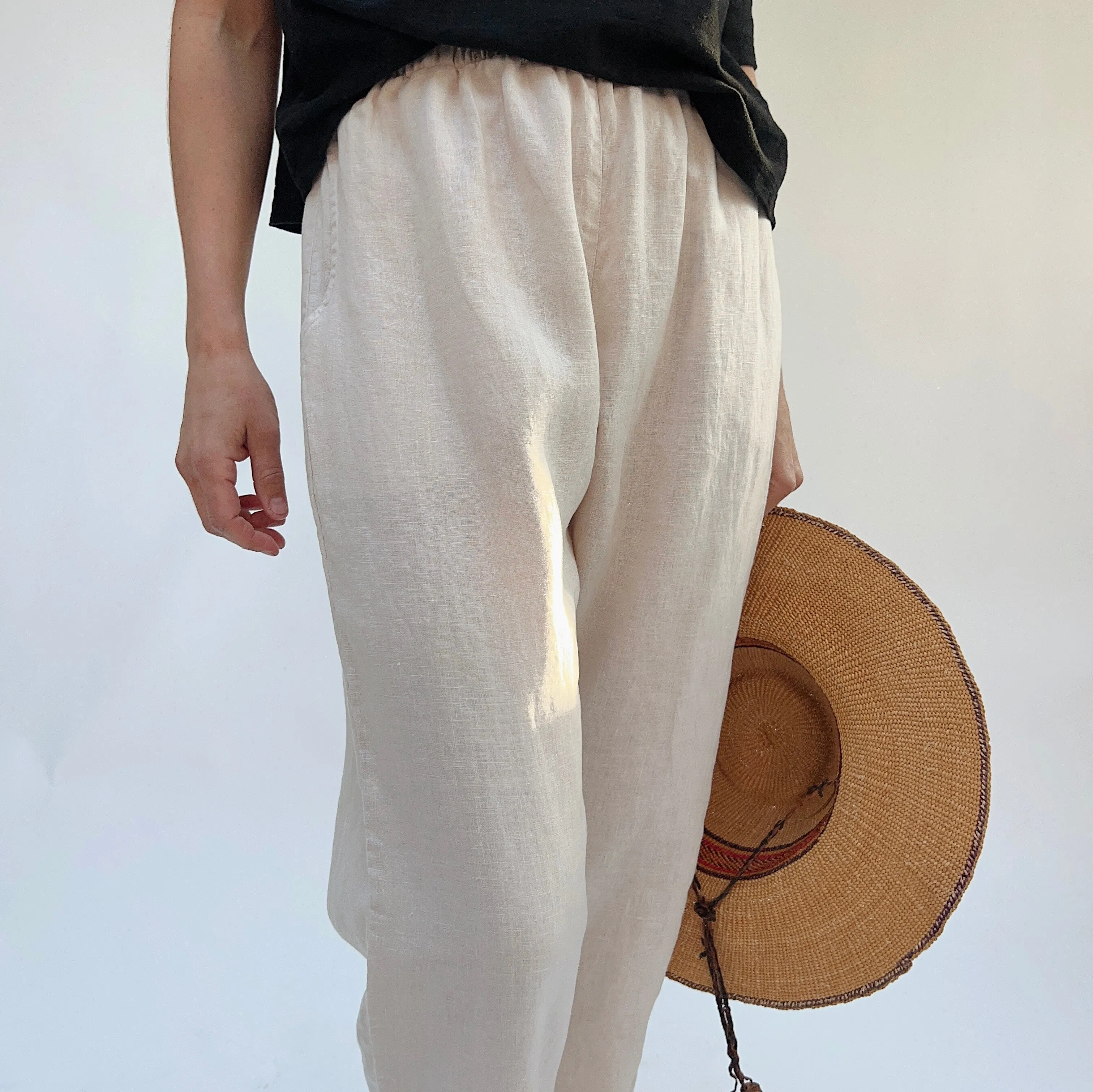 Kleen | Basic Linen Crop Pant in Desert