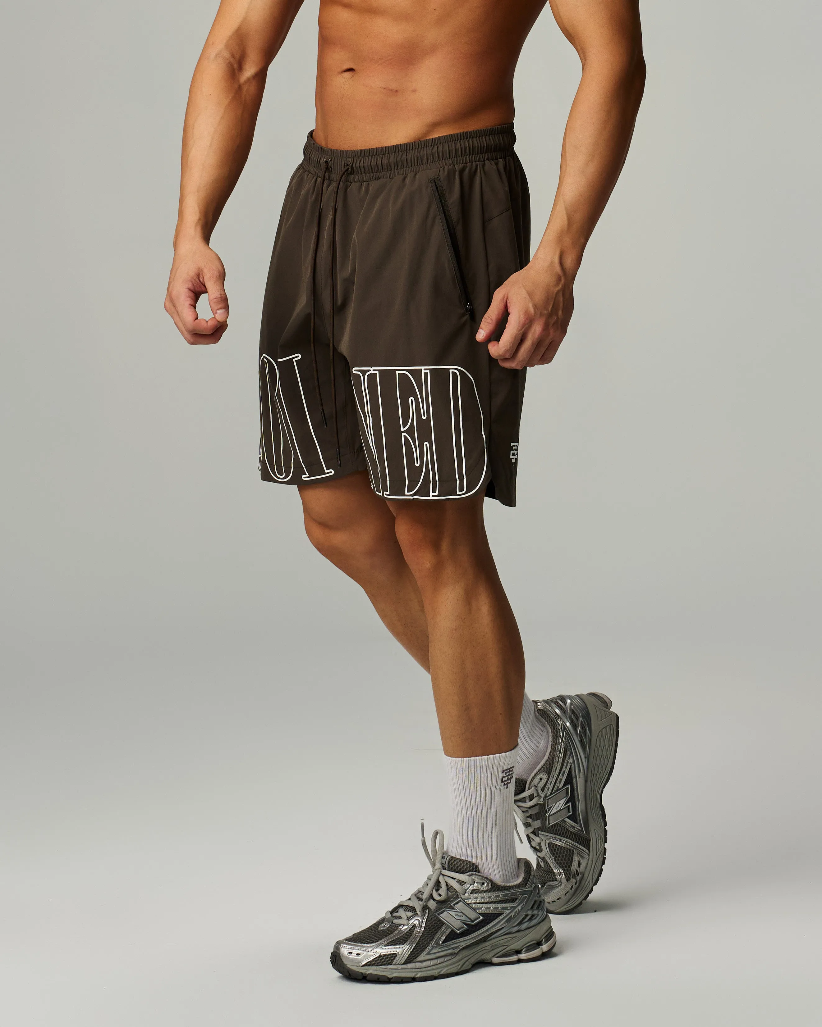 Quad Logo Side Slit Stretch Shorts